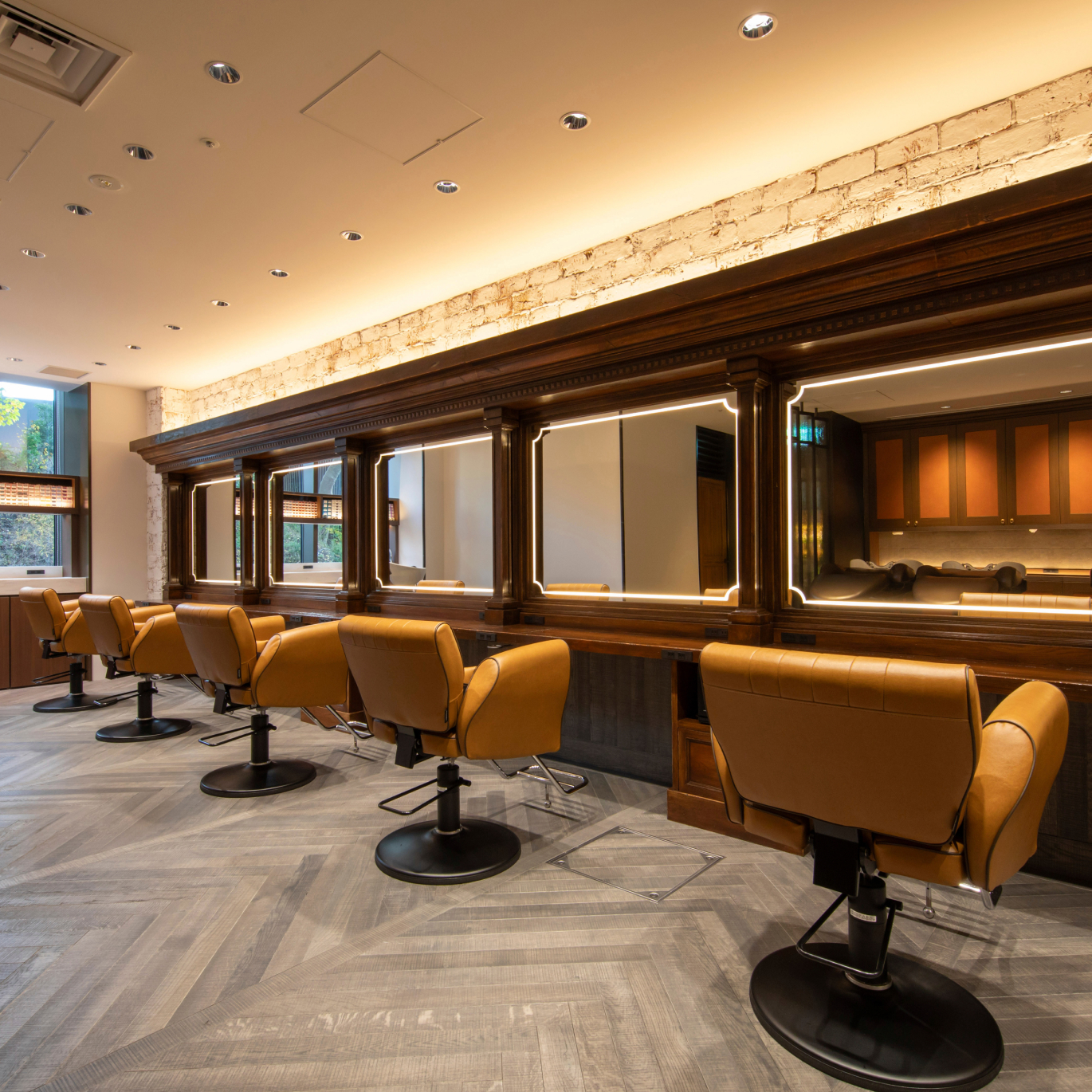 MEN'S GROOMING SALONの内観の写真